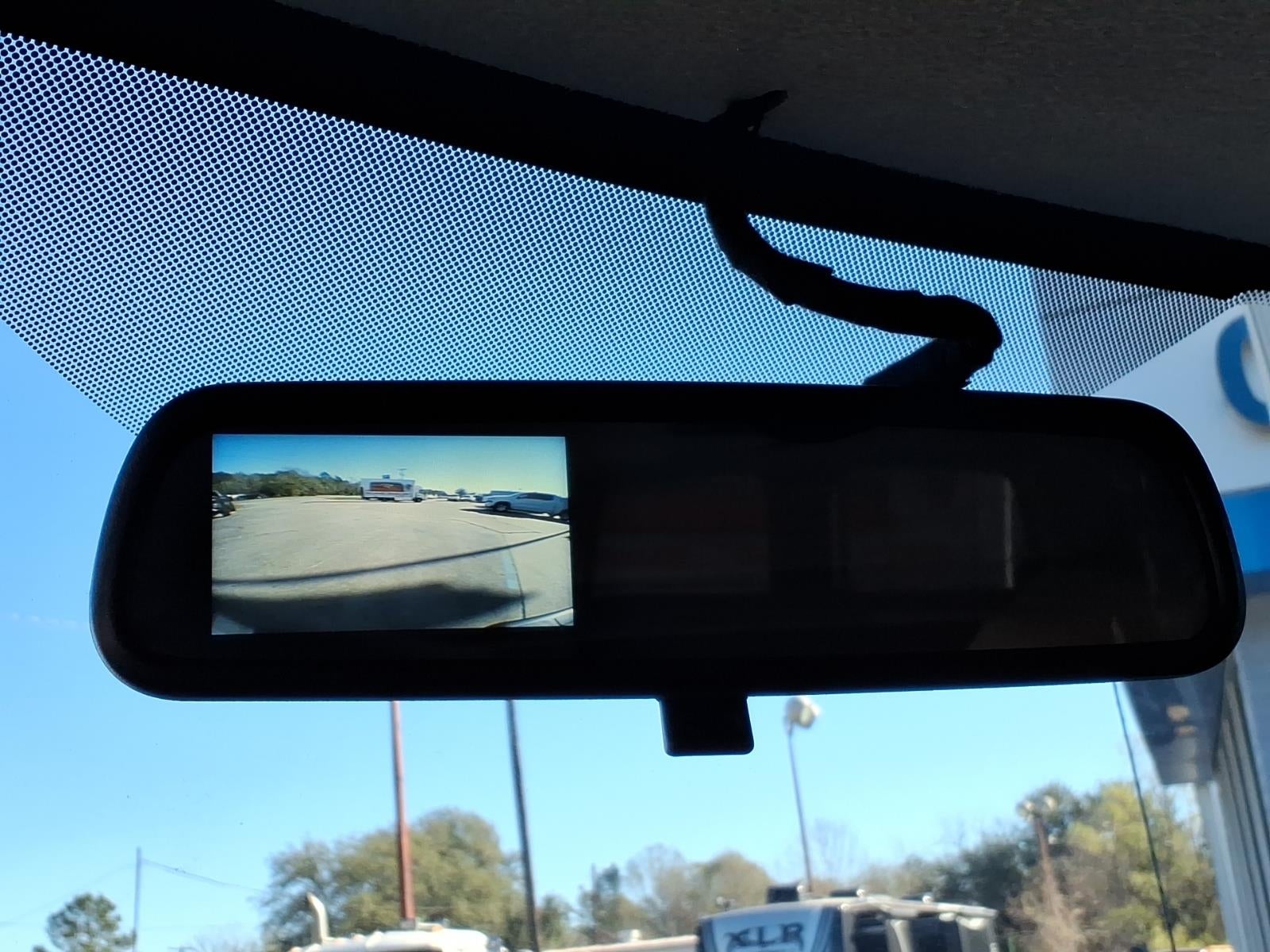 2025 Chevrolet Express Passenger 3500 1LS