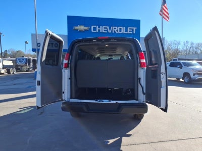 2025 Chevrolet Express Passenger 3500 1LS