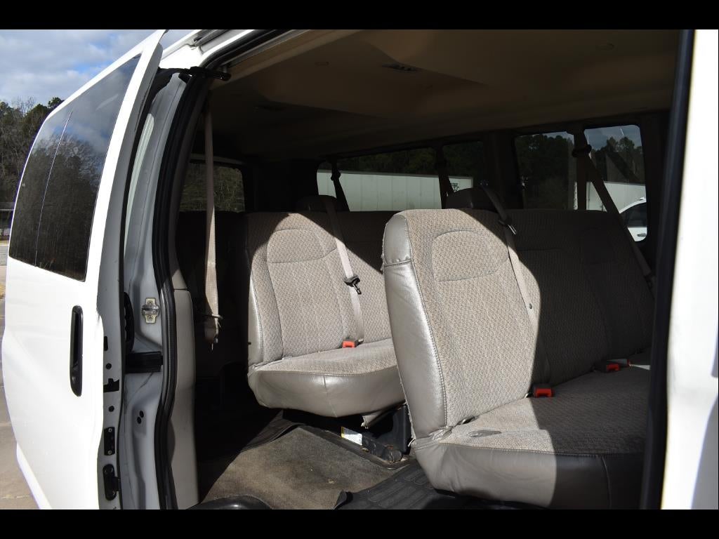 2019 Chevrolet Express Passenger 3500 LT