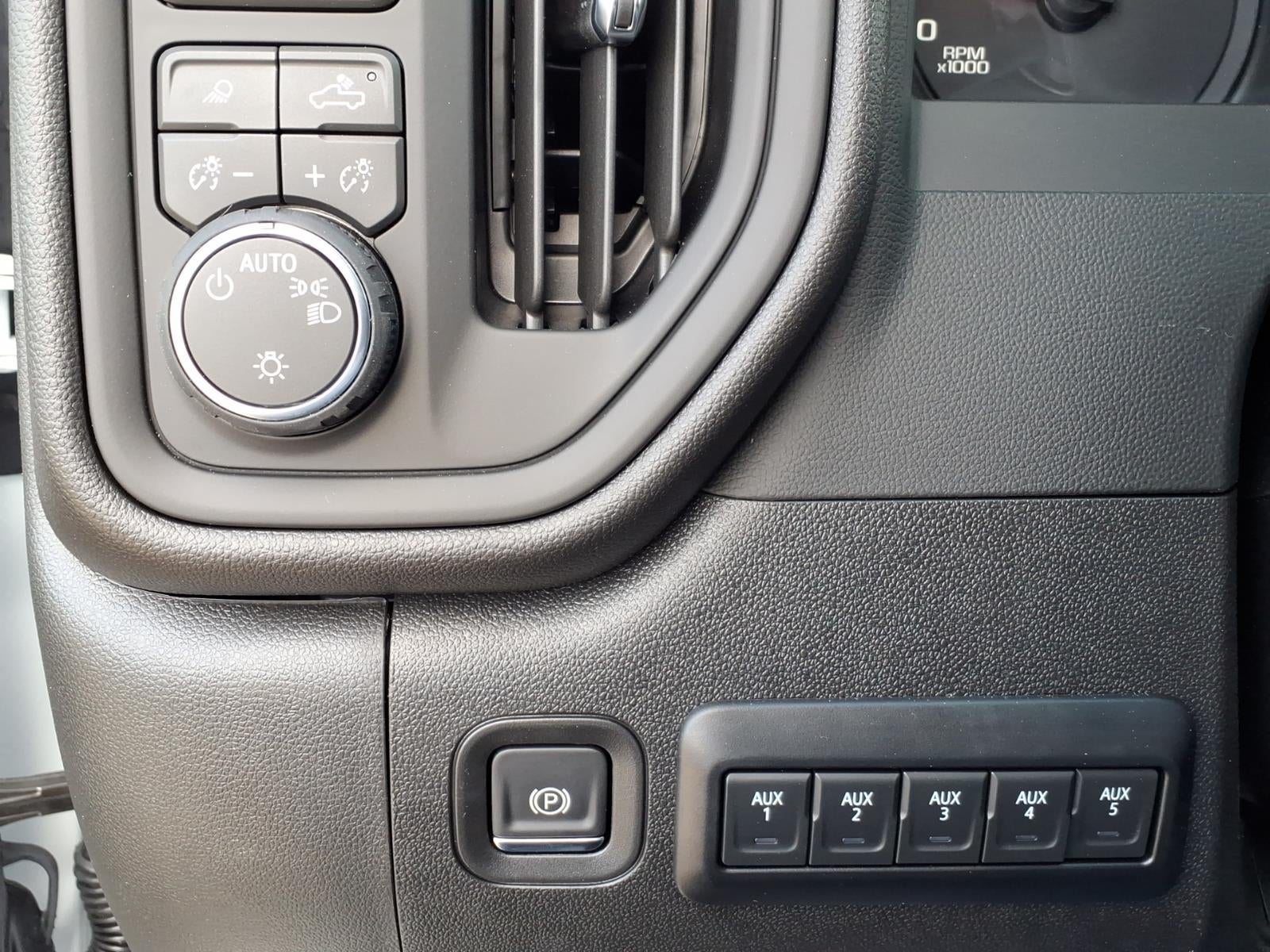 2026 Chevrolet Silverado 3500 HD WT DRW