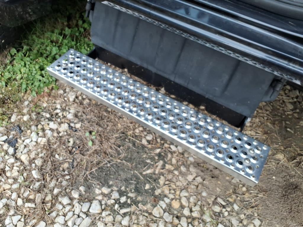 2022 Chevrolet Silverado 6500 HD Work Truck