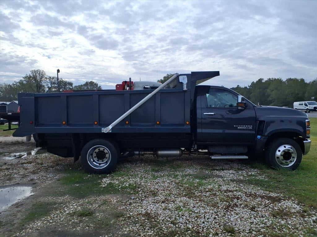 2022 Chevrolet Silverado 6500 HD Work Truck